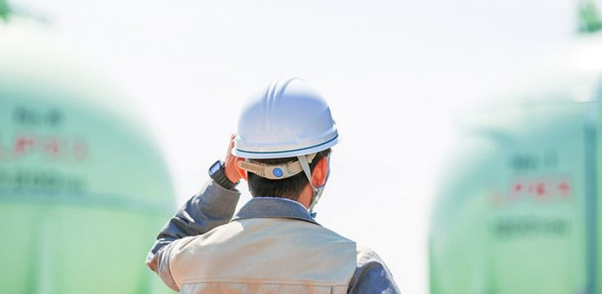 エンジニアリング